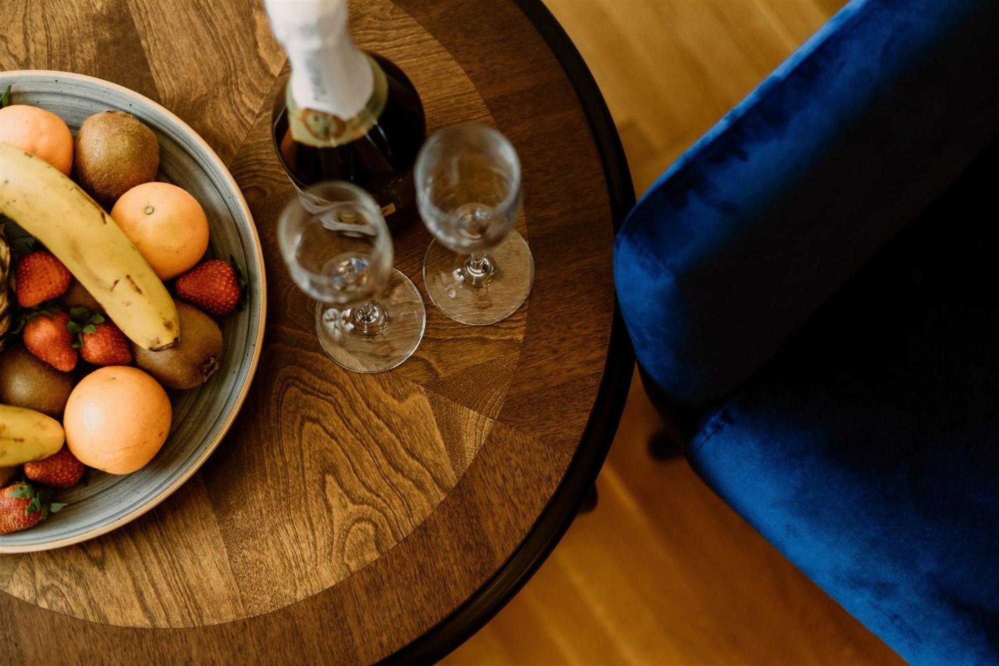 Korona Pension And Restaurant Heviz Ngoại thất bức ảnh